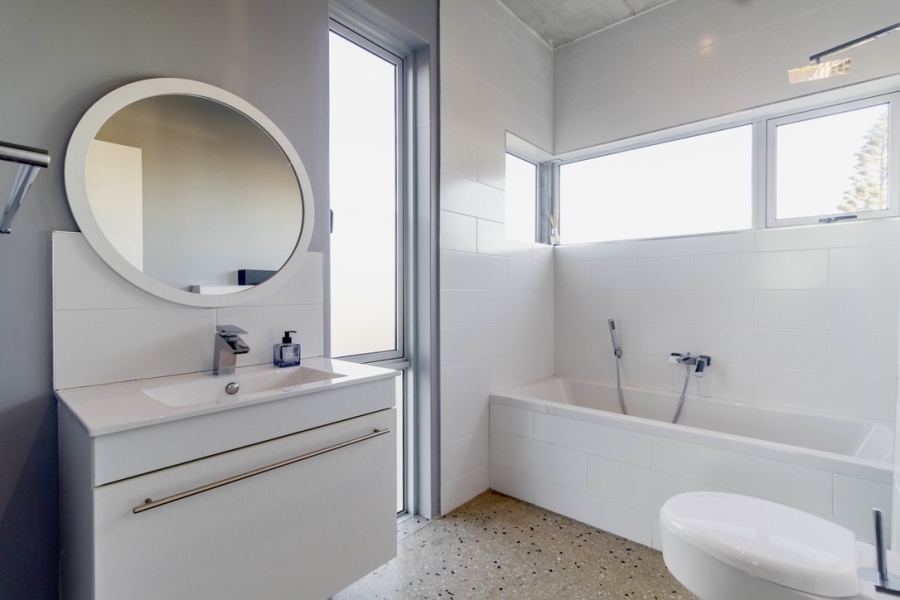 4 Bedroom Property for Sale in Van Riebeeckstrand Western Cape
